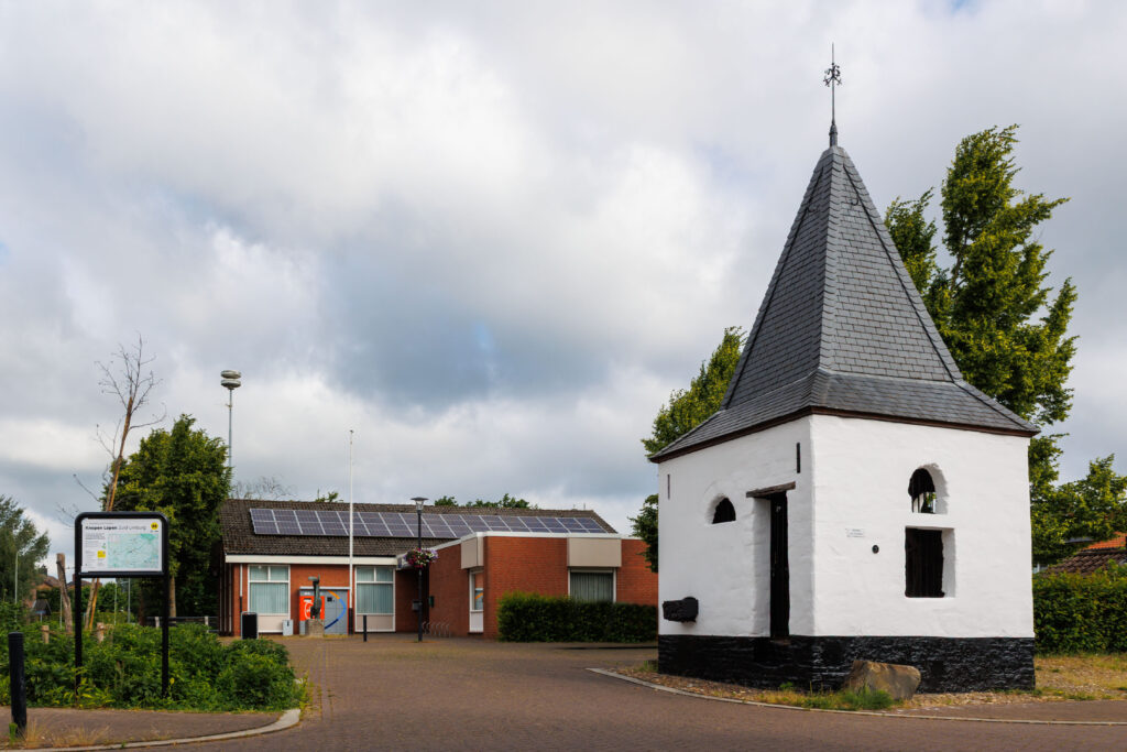 Het puthuisje bij het Ontmoetingscentrum in Bingelrade
